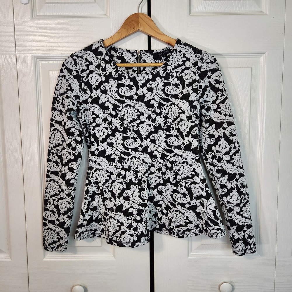 Dynamite Womens Black White Damask Tapestry Peplum Top Long Sleeve Zip M Regency